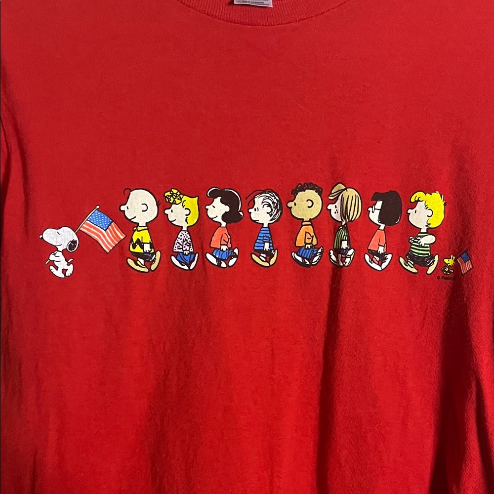 😄Peanuts the whole gang junk food tees Tshirt